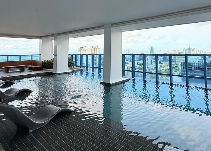 38 Park Ave In It Park With Netflix, Pool & Gym セブ市